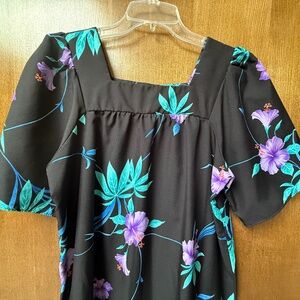 $69 Vintage 90"s Hawaiian MuuMuu black with purple hibiscus size 12